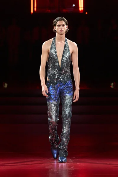 Look 31